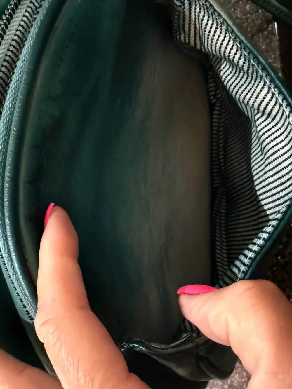Old Trend Deep Green Leather Crossbody Saddle Bag with Flap